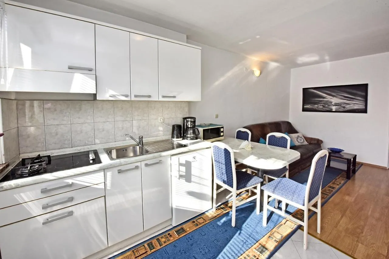 Nice And Fun Apartment Ranka Poreč